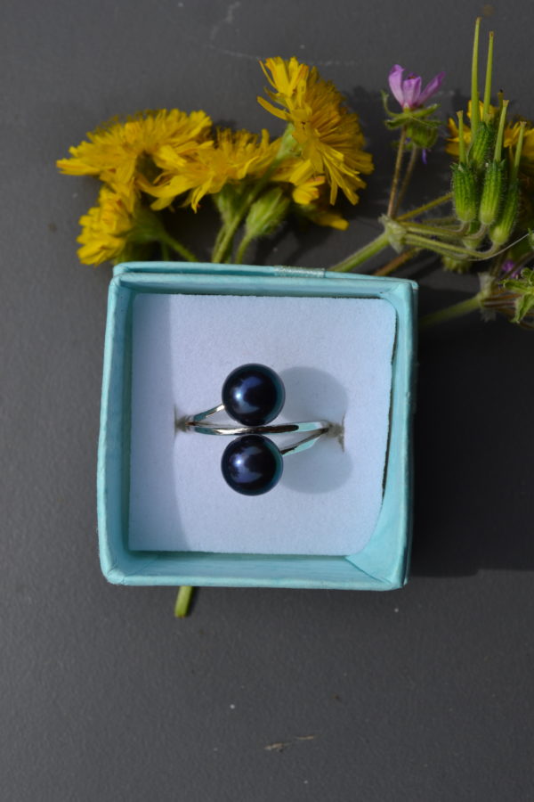 Bague perles d'eau douce noires
