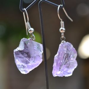 Boucles d'oreilles en Améthyste brute